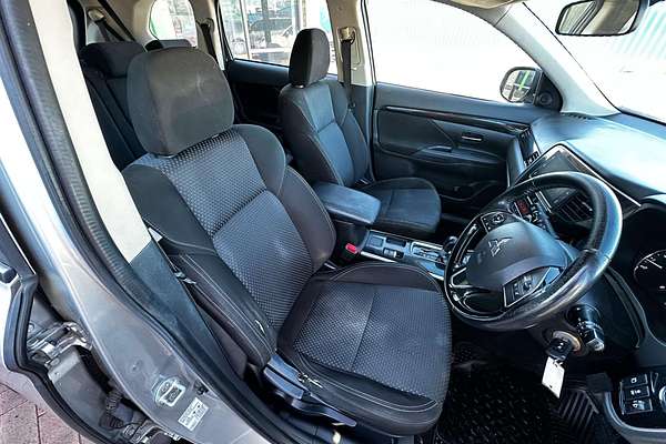2018 Mitsubishi Outlander ES ZL