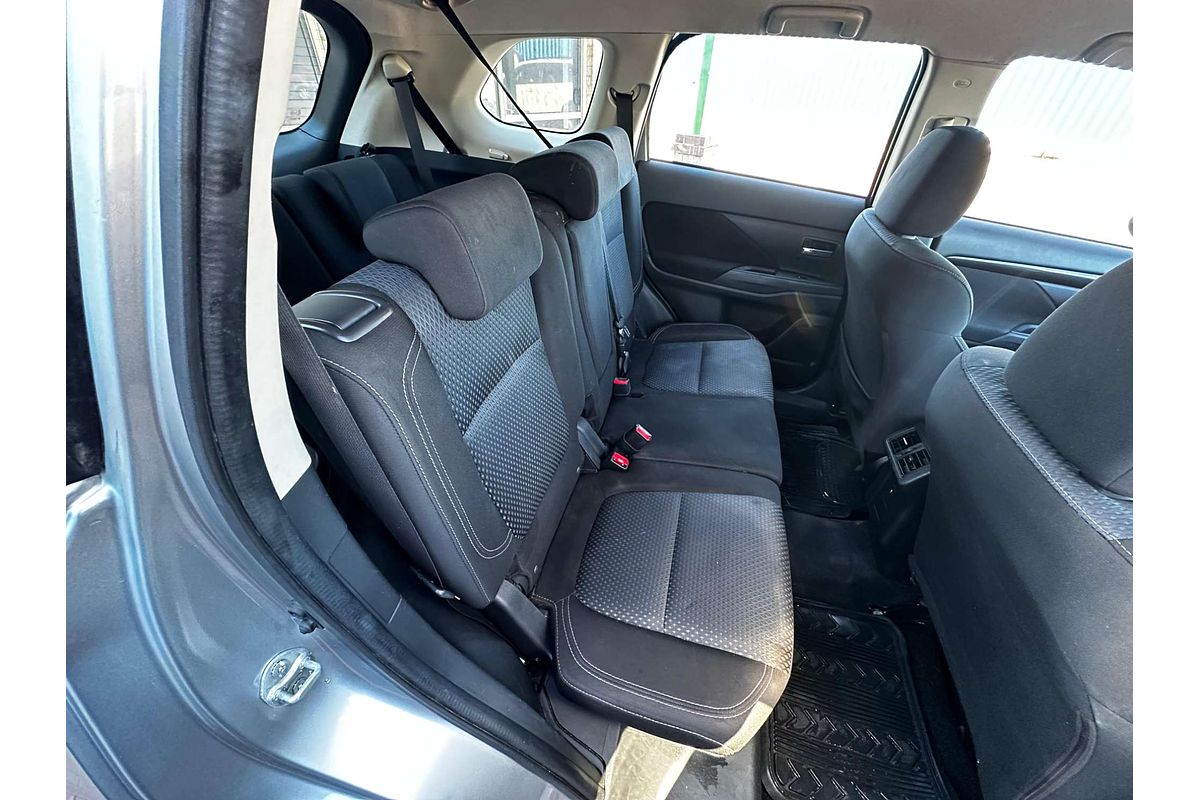 2018 Mitsubishi Outlander ES ZL