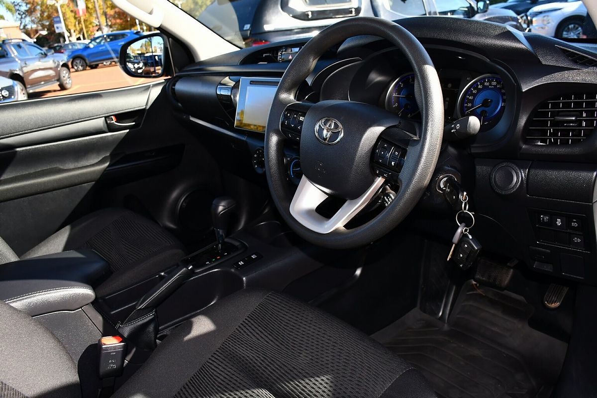 2020 Toyota Hilux SR GUN126R 4X4