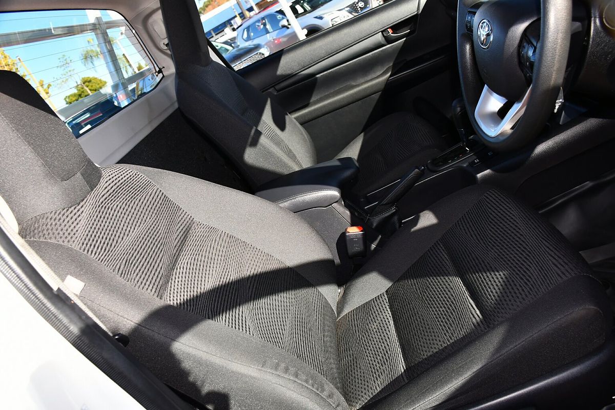 2020 Toyota Hilux SR GUN126R 4X4