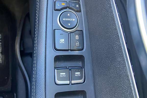 2020 Kia Sorento Si UM