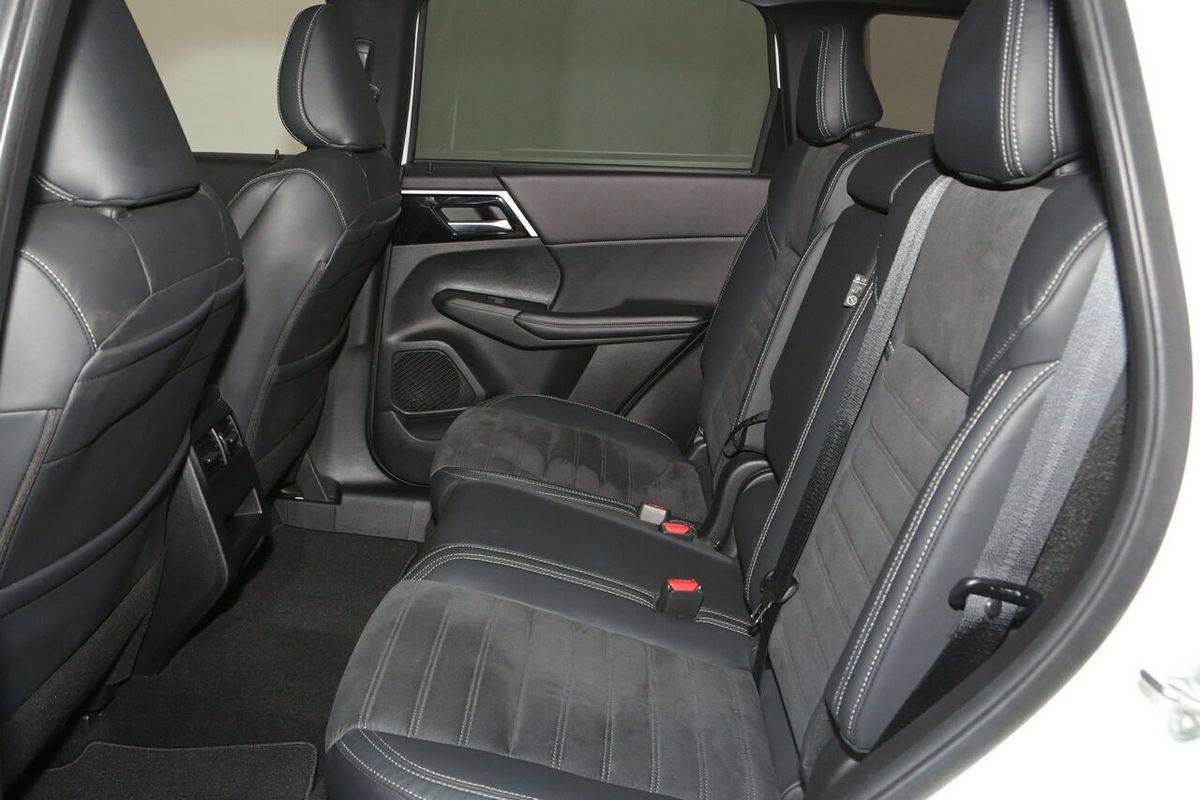 2023 Mitsubishi Outlander Aspire ZM
