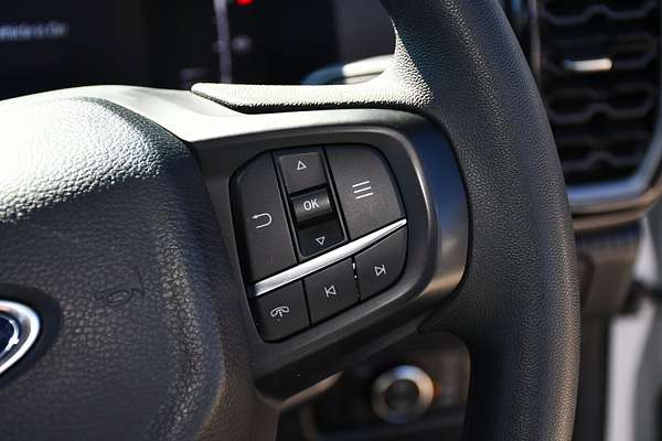 2024 Ford Everest Ambiente 2.0L