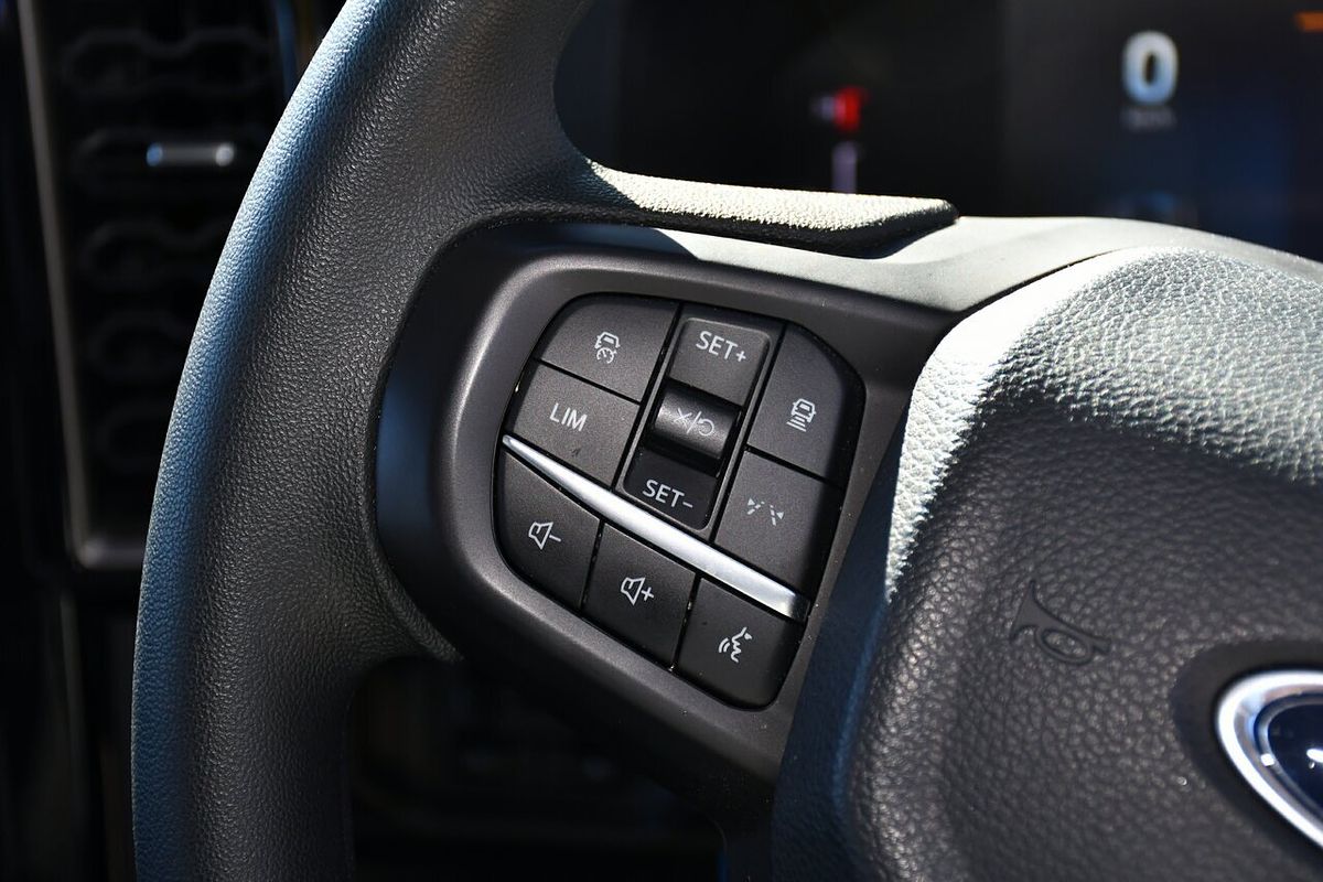 2024 Ford Everest Ambiente 2.0L