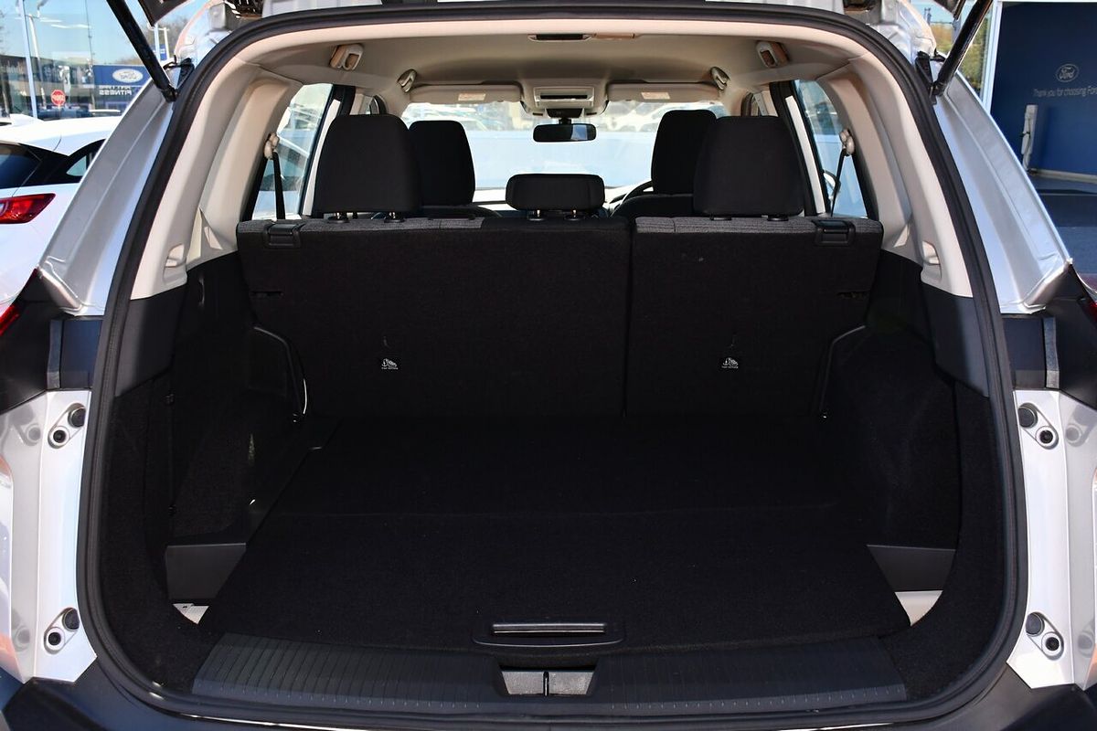 2023 Nissan X-TRAIL ST T33
