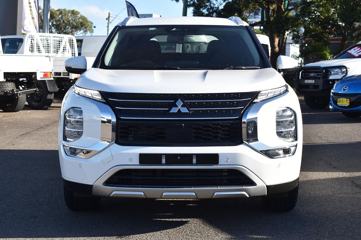 2023 Mitsubishi Outlander LS ZM