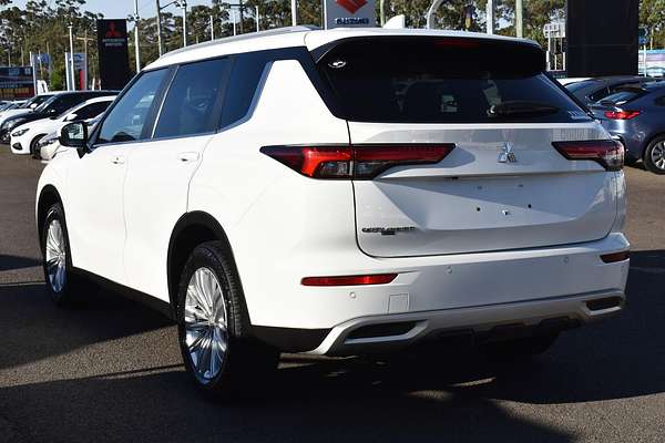 2023 Mitsubishi Outlander LS ZM