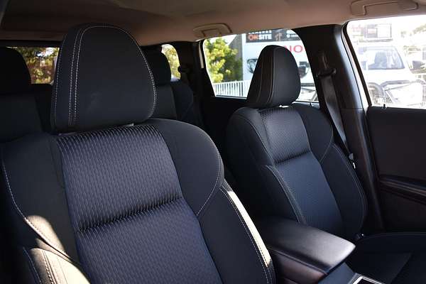 2023 Mitsubishi Outlander LS ZM