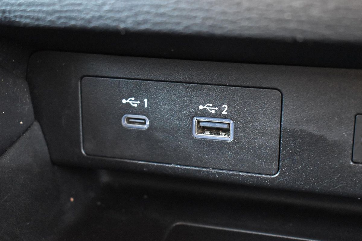 2023 Mitsubishi Outlander LS ZM