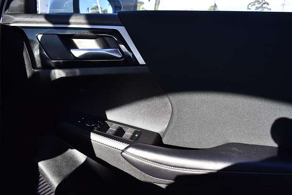 2023 Mitsubishi Outlander LS ZM