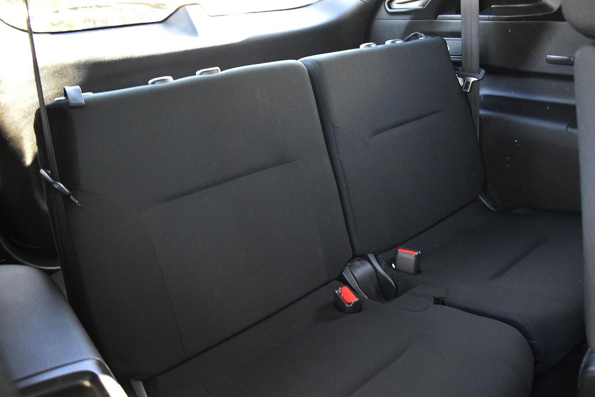 2023 Mitsubishi Outlander LS ZM