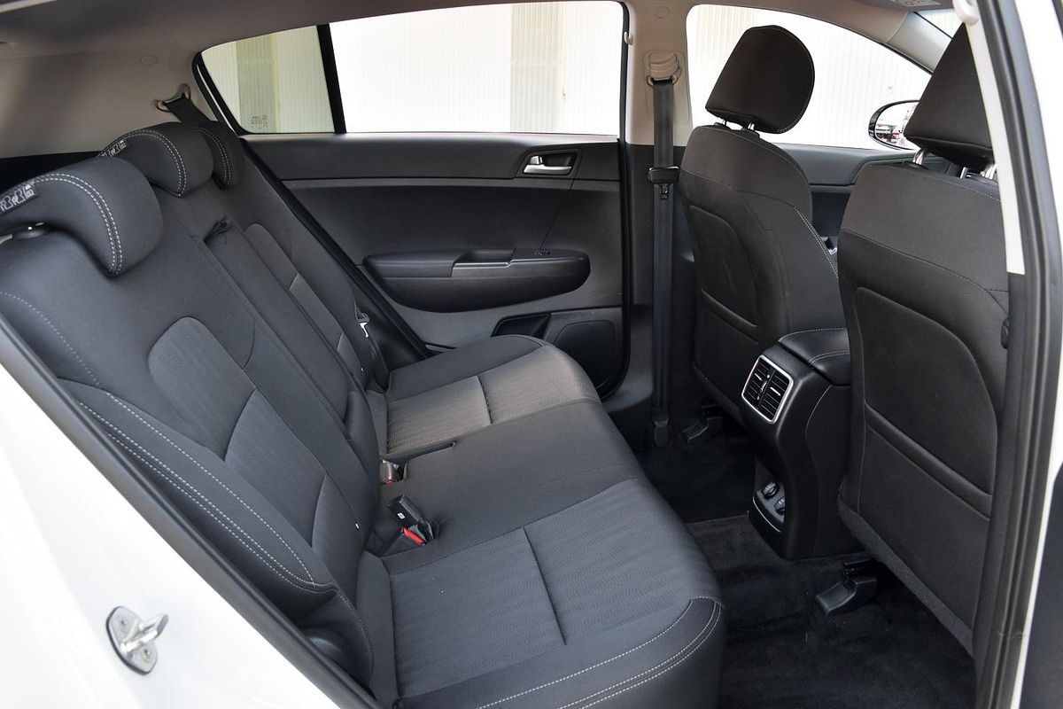 2020 Kia Sportage S QL