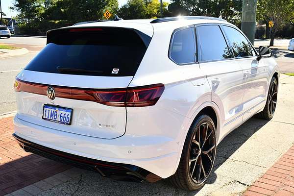 2024 Volkswagen Touareg R RC