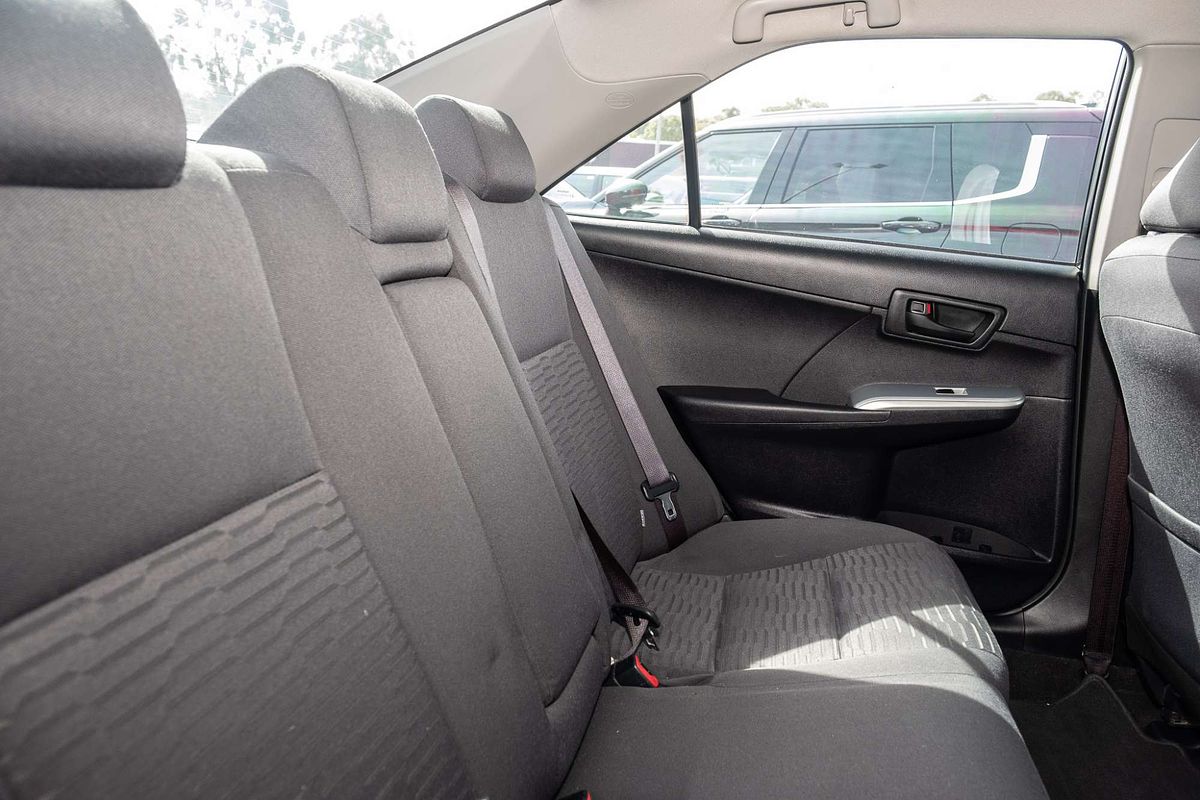 2016 Toyota Camry Atara SL ASV50R