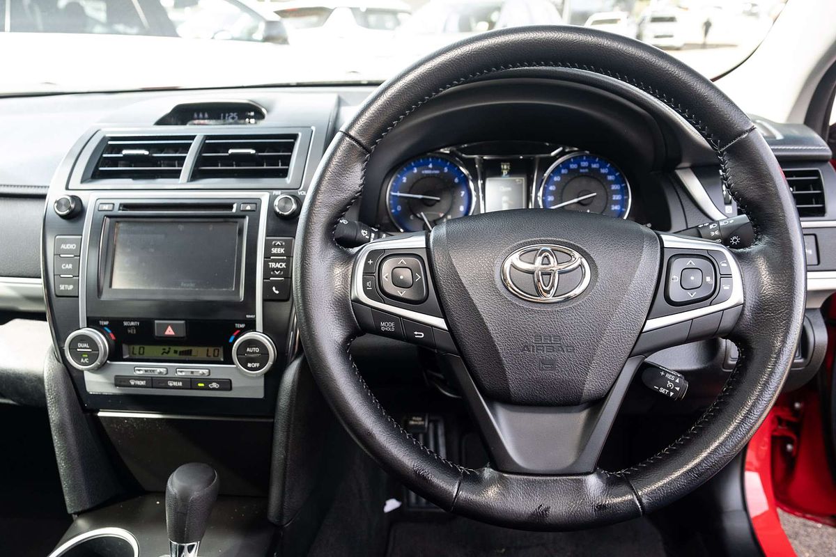 2016 Toyota Camry Atara SL ASV50R