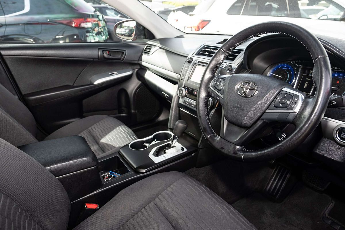 2016 Toyota Camry Atara SL ASV50R