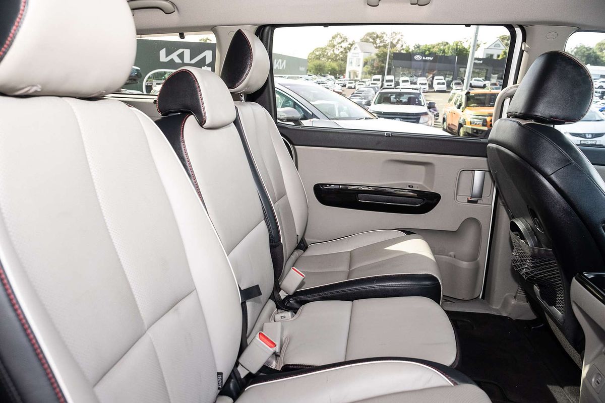 2018 Kia Carnival Platinum YP