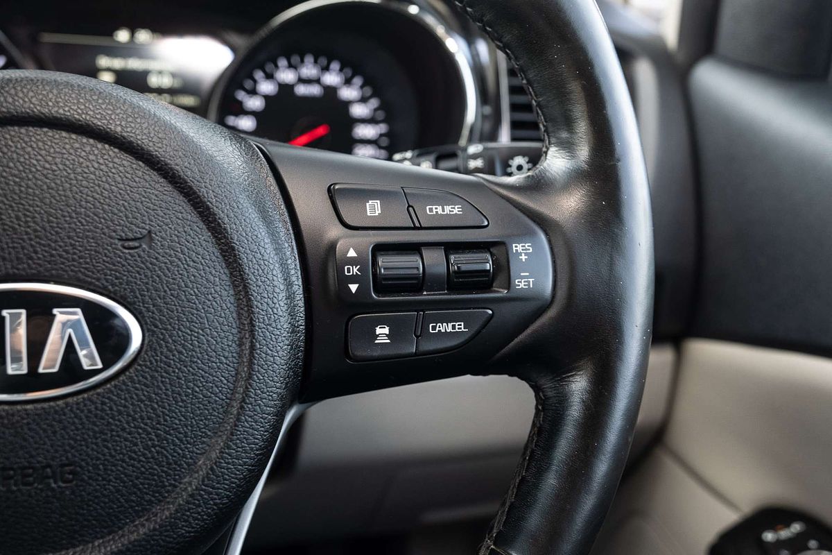 2018 Kia Carnival Platinum YP