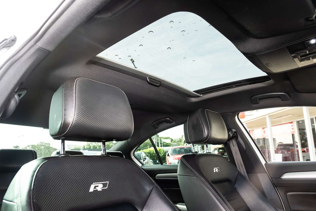 2016 Volkswagen Passat 206TSI R-Line B8