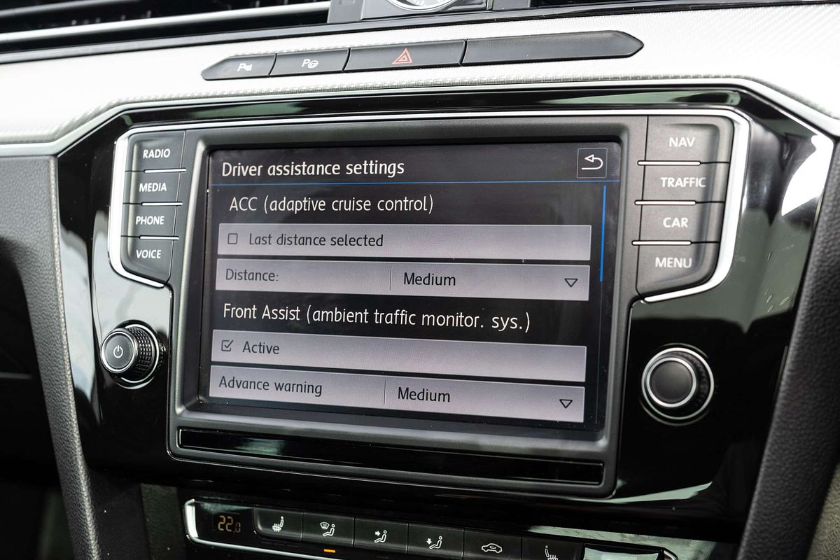 2016 Volkswagen Passat 206TSI R-Line B8