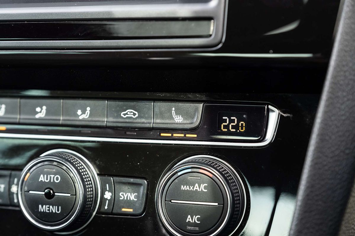 2016 Volkswagen Passat 206TSI R-Line B8