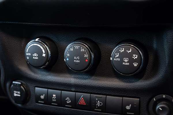 2015 Jeep Wrangler Unlimited Overland JK