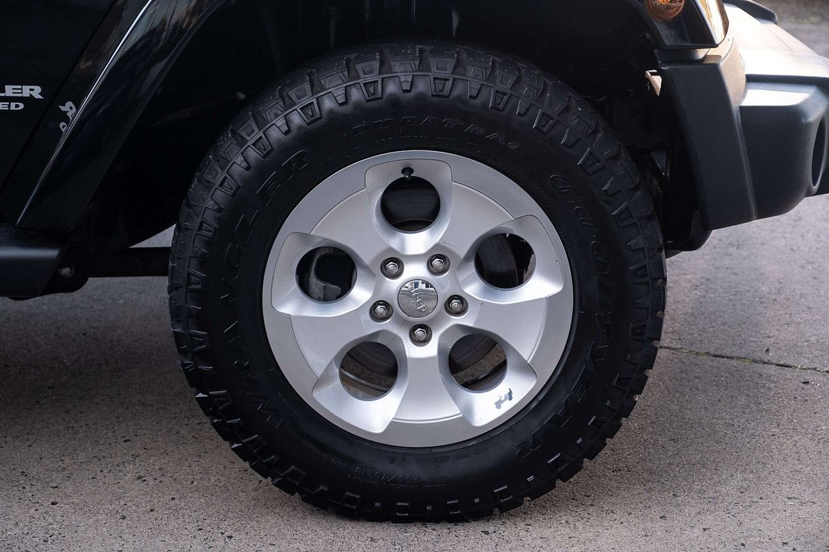 2015 Jeep Wrangler Unlimited Overland JK