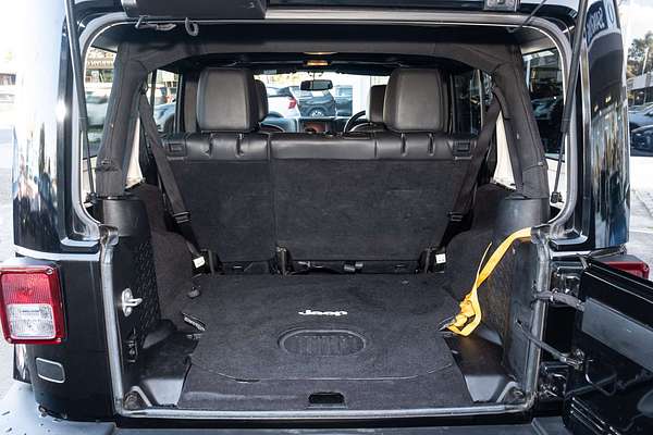 2015 Jeep Wrangler Unlimited Overland JK