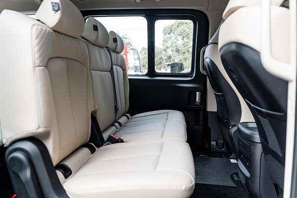 2025 Hyundai STARIA Highlander US4.V3