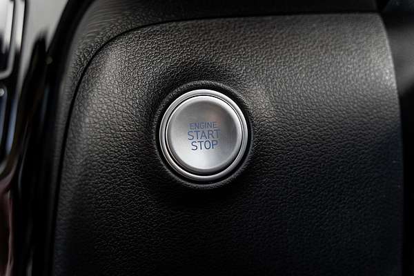2025 Hyundai STARIA Highlander US4.V3