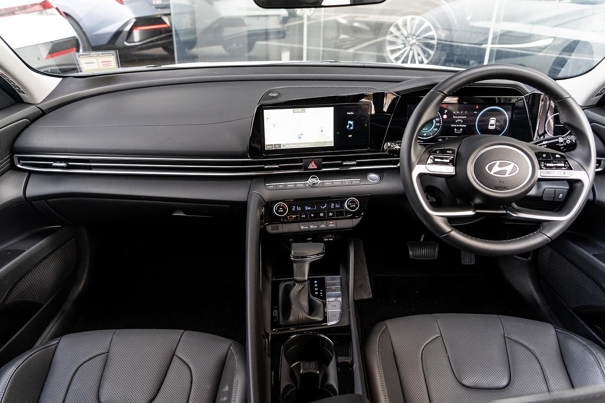 2025 Hyundai i30 Elite CN7.V2