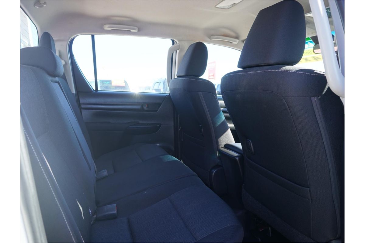 2020 Toyota Hilux SR GUN126R 4X4