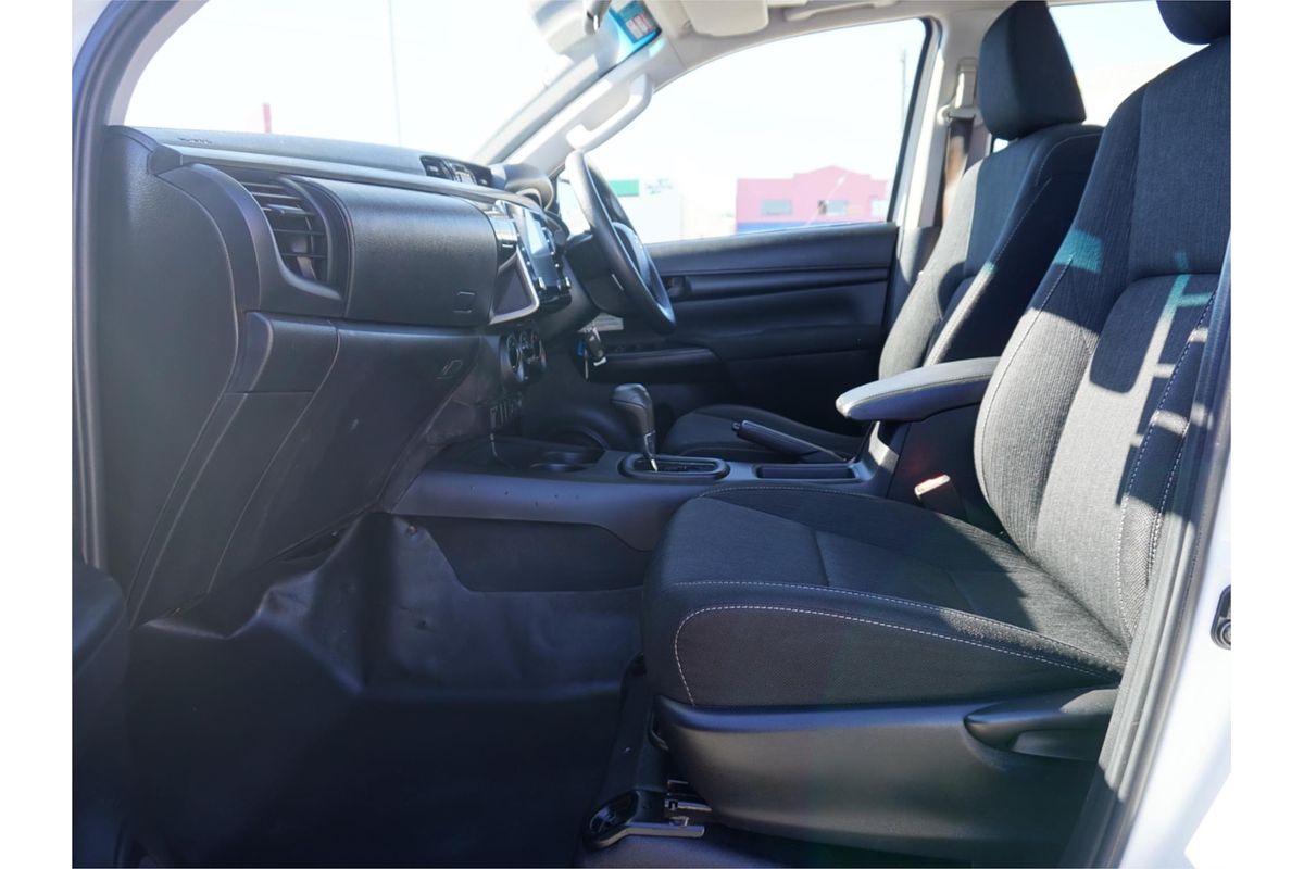 2020 Toyota Hilux SR GUN126R 4X4