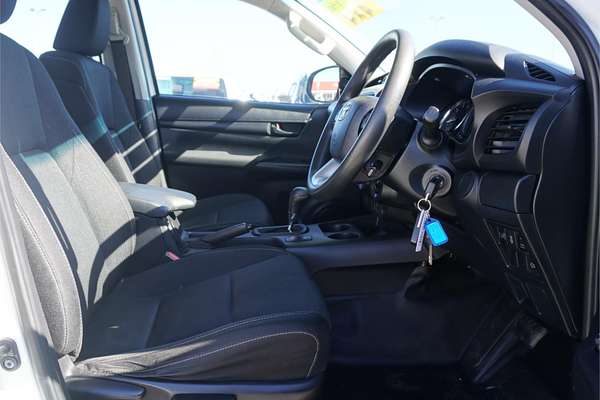 2020 Toyota Hilux SR GUN126R 4X4
