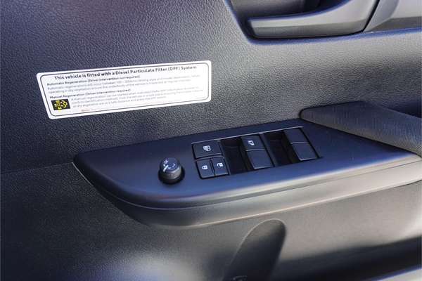 2020 Toyota Hilux SR GUN126R 4X4