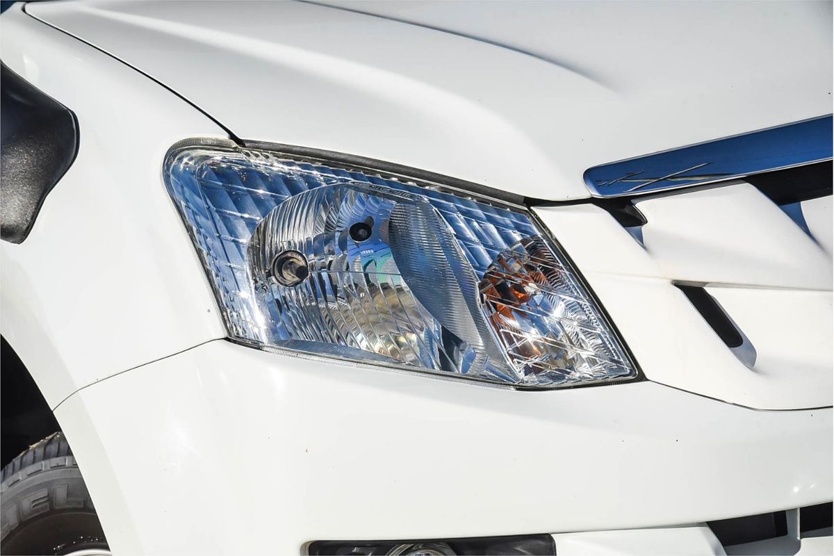2014 Isuzu D-MAX SX High Ride Rear Wheel Drive