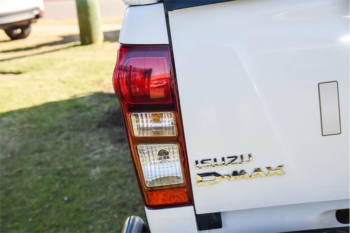 2014 Isuzu D-MAX SX High Ride Rear Wheel Drive