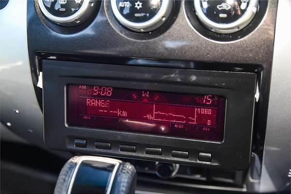 2011 Mitsubishi Challenger LS PB