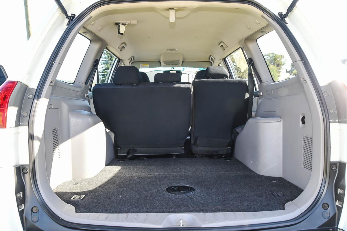 2011 Mitsubishi Challenger LS PB