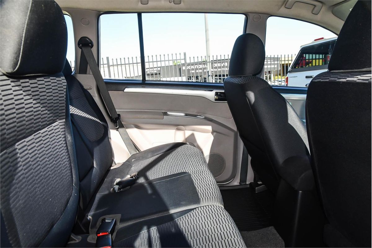2011 Mitsubishi Challenger LS PB