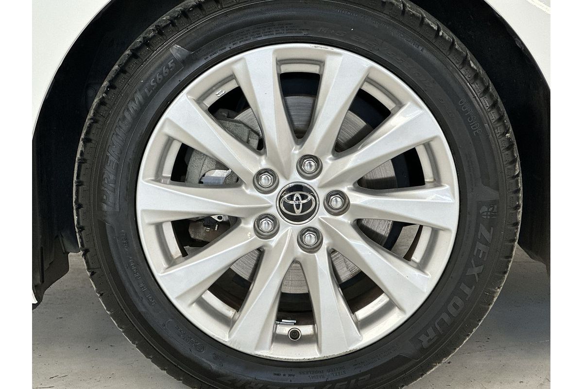 2018 Toyota Camry Ascent AXVH71R