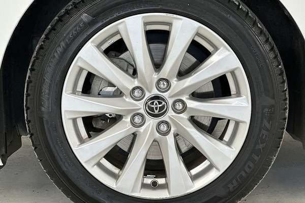 2018 Toyota Camry Ascent AXVH71R