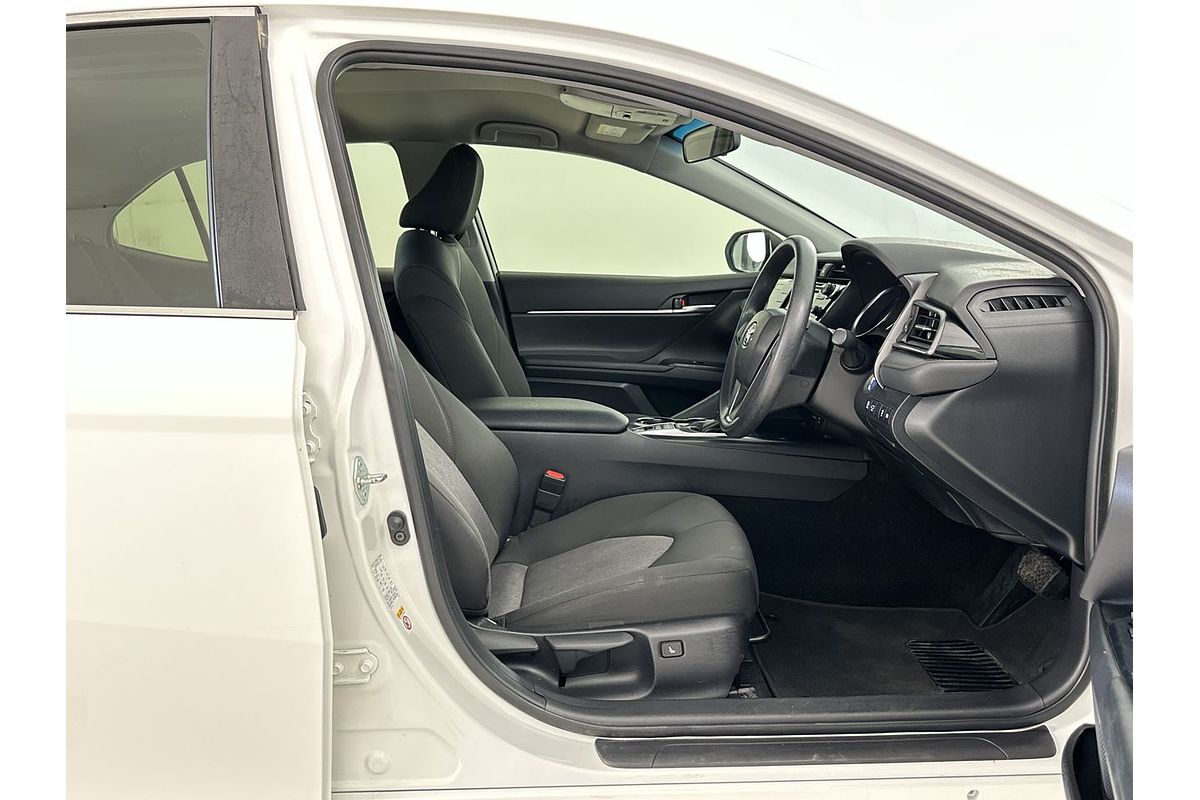 2018 Toyota Camry Ascent AXVH71R