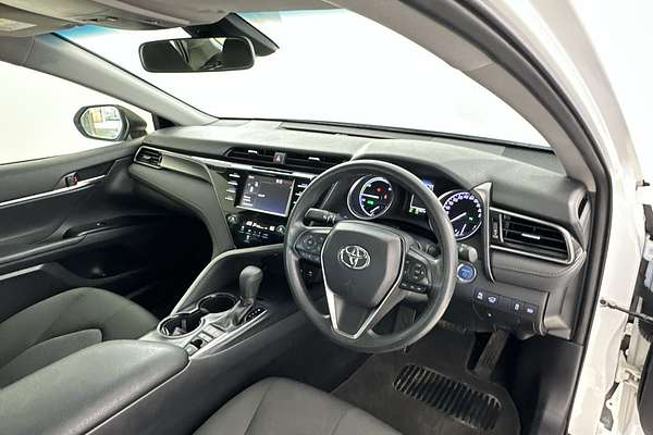 2018 Toyota Camry Ascent AXVH71R