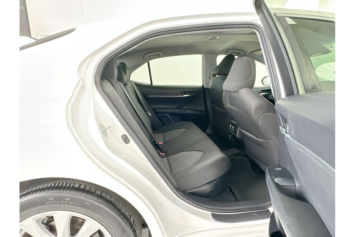 2018 Toyota Camry Ascent AXVH71R