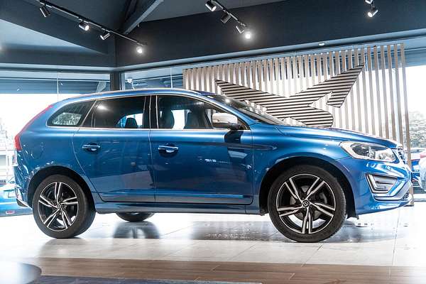 2017 Volvo XC60 T5 R-Design