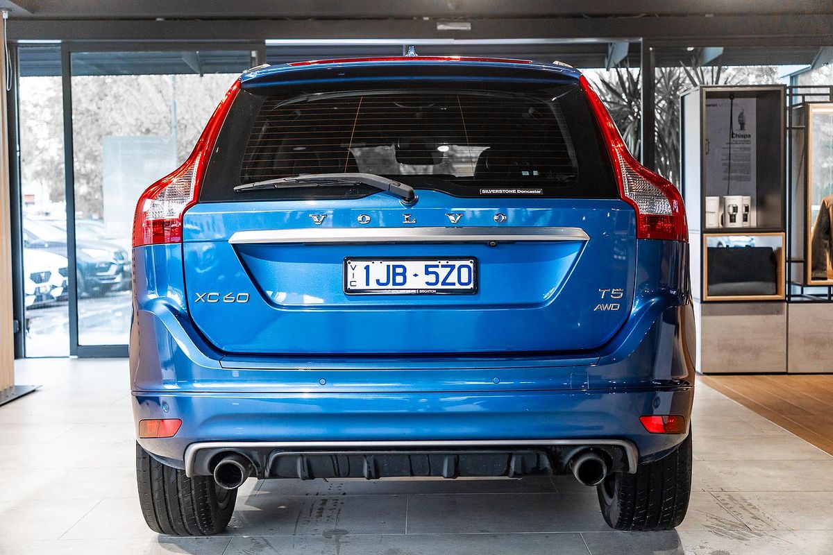 2017 Volvo XC60 T5 R-Design