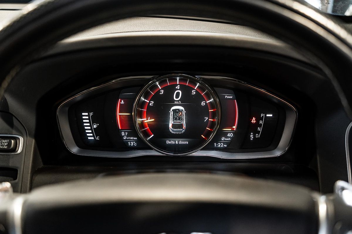 2017 Volvo XC60 T5 R-Design