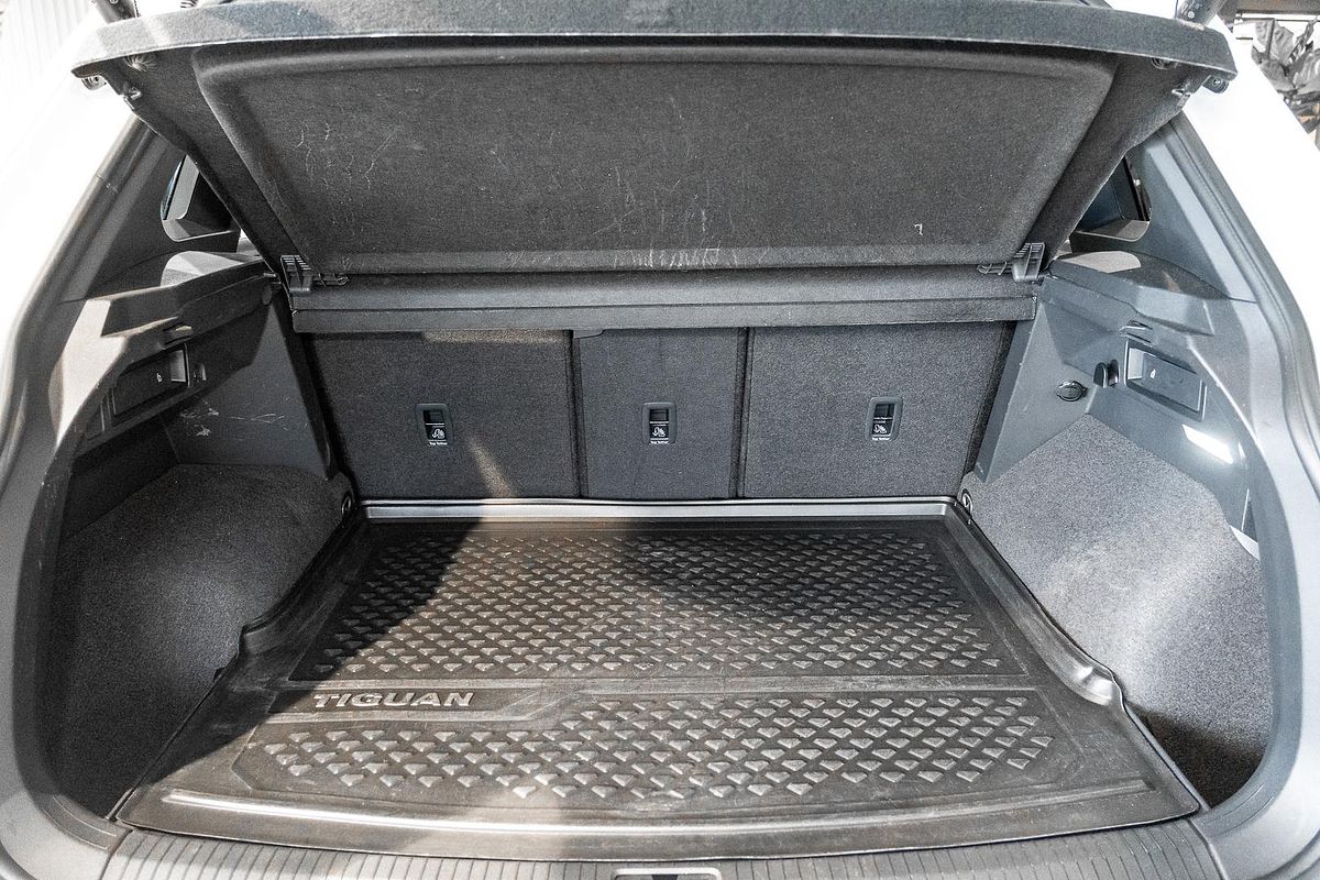 2022 Volkswagen Tiguan 162TSI R-Line 5N