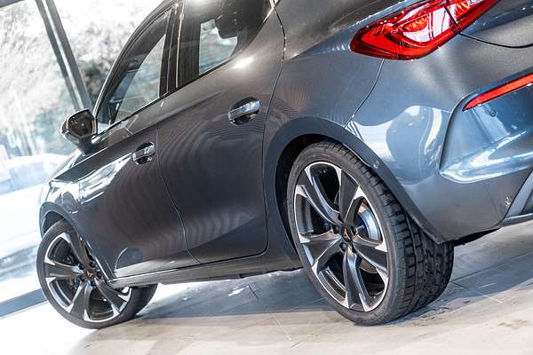 2024 CUPRA Leon VZe KL